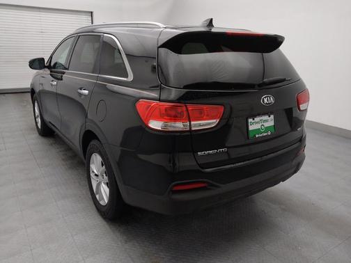 2018 Kia Sorento LX