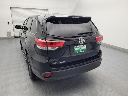 2019 Toyota Highlander LE I4
