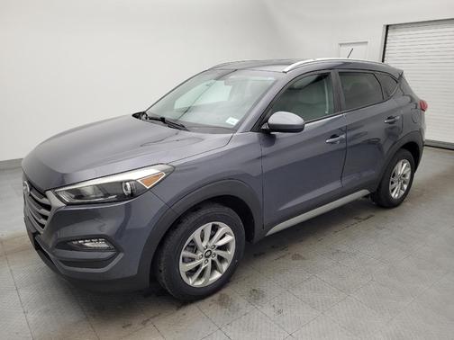 2017 Hyundai TUCSON SE