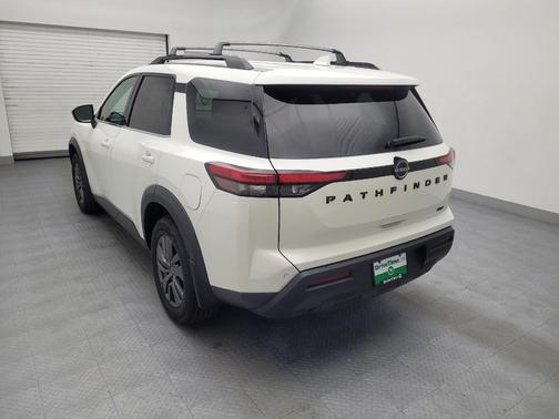 2022 Nissan Pathfinder SV 2WD