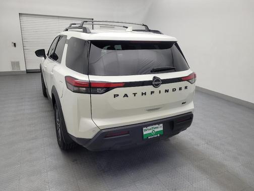 2022 Nissan Pathfinder SV 2WD