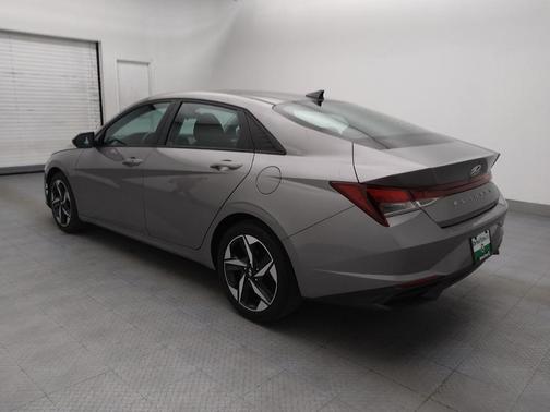 Fluid Metal 2023 Hyundai ELANTRA SEL
