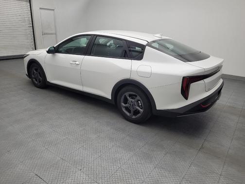 Snow White Pearl 2025 Kia K4 LXS