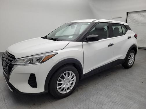 2022 Nissan Kicks S