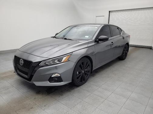 2022 Nissan Altima SR FWD