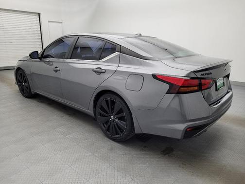 2022 Nissan Altima SR FWD