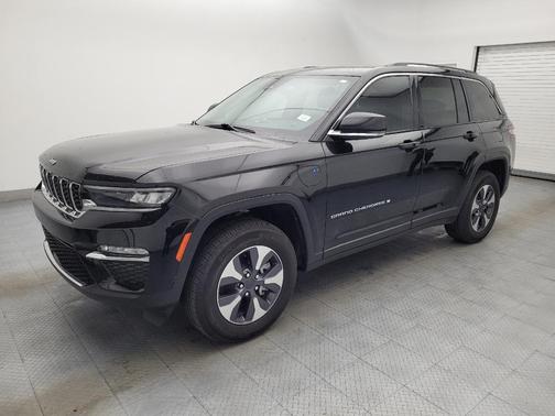 Diamond Black Crystal Pearlcoat 2022 Jeep Grand Cherokee 4xe Base