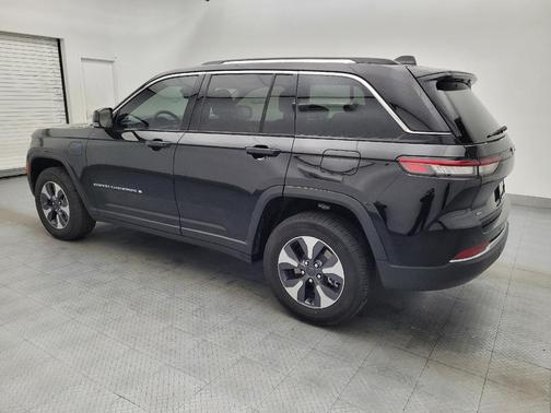 Diamond Black Crystal Pearlcoat 2022 Jeep Grand Cherokee 4xe Base