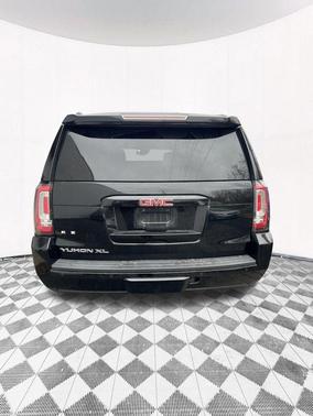 2017 GMC Yukon XL SLT