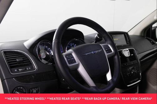 2014 Chrysler Town & Country Touring-L