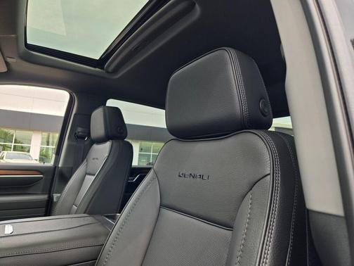 Onyx Black 2026 GMC Sierra 2500 Denali