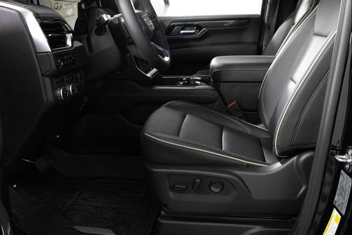 Onyx Black 2026 GMC Yukon 4WD Elevation