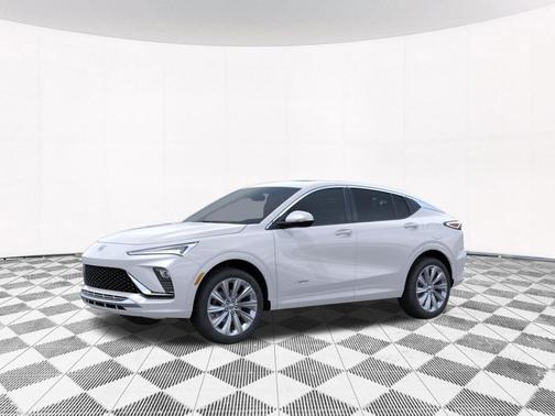 White Frost Tricoat 2026 Buick Envista Avenir FWD
