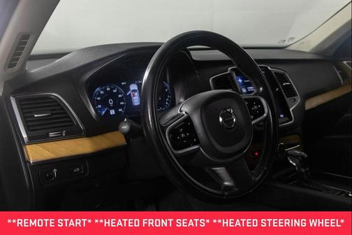 2021 Volvo XC90 T6 Momentum