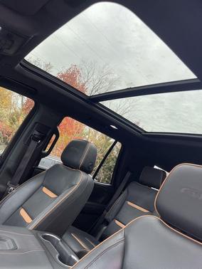 2023 GMC Yukon 4WD AT4