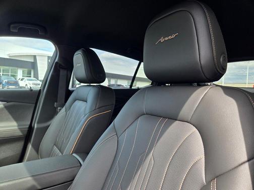 Ebony Twilight Metallic 2026 Buick Envista Avenir FWD