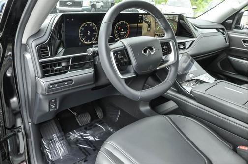 2025 INFINITI QX80 PURE AWD