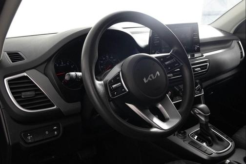 2023 Kia Seltos LX