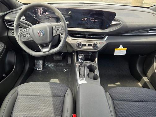 Summit White 2026 Buick Envista Preferred FWD