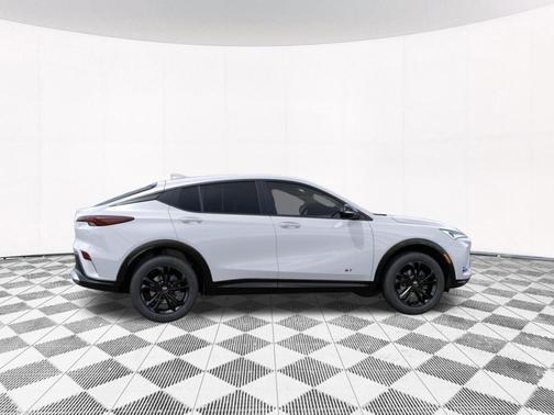 Summit White 2026 Buick Envista Sport Touring FWD