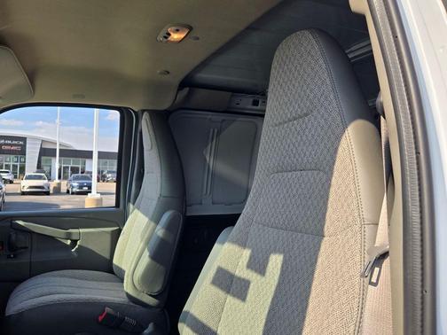 Summit White 2026 GMC Savana 3500 3500 Extended Wheelbase, Work Van, RWD