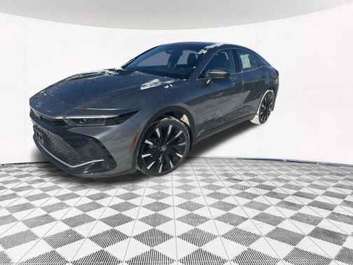 2024 Toyota Crown Platinum