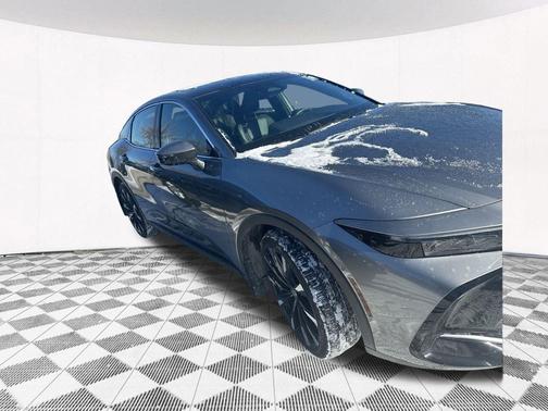 2024 Toyota Crown Platinum