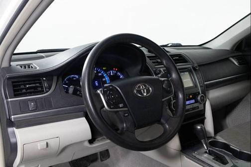 2013 Toyota Camry Hybrid LE