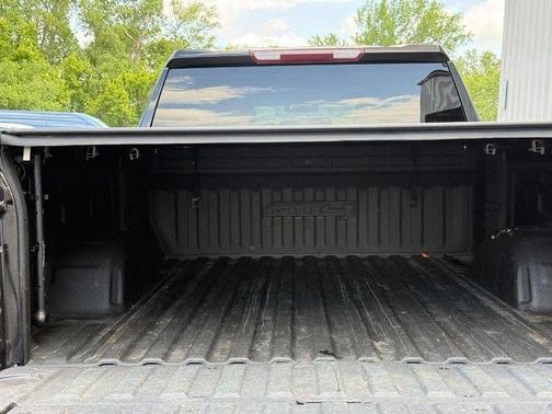 Onyx Black 2022 GMC Sierra 1500 AT4