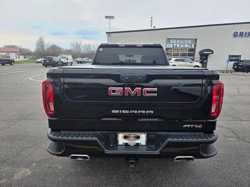2022 GMC Sierra 1500 AT4