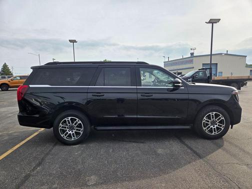 Agate Black Metallic 2025 Ford Expedition Max Active