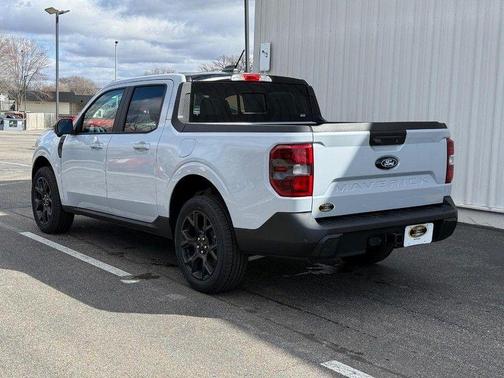 Space White Metallic 2026 Ford Maverick Lariat