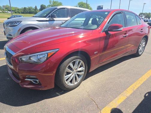 Venetian Ruby 2016 INFINITI Q50 2.0T Premium