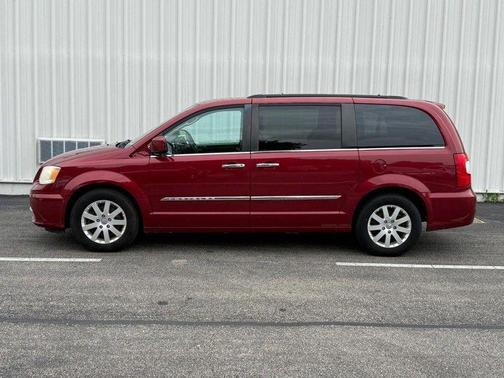 Deep Cherry Red Crystal Pearlcoat 2016 Chrysler Town & Country Touring