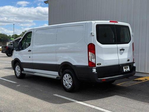 Oxford White 2021 Ford Transit-250 Base