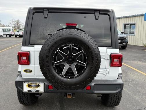 2018 Jeep Wrangler Unlimited SAHARA