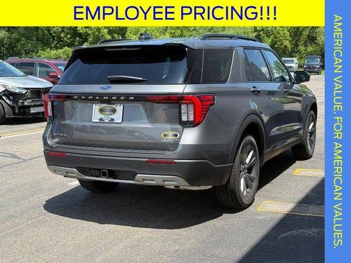 Carbonized Gray Metallic 2026 Ford Explorer Active