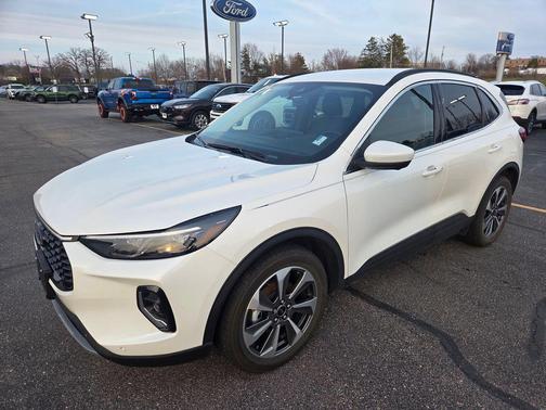 Star White 2023 Ford Escape Platinum