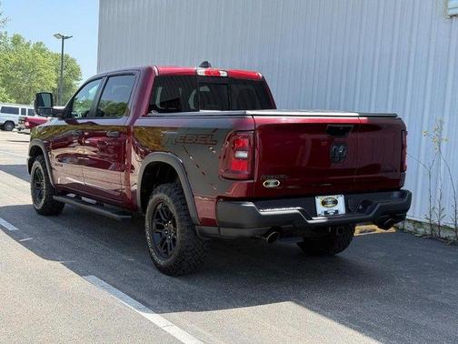 Delmonico Red Pearlcoat 2025 RAM 1500 Rebel