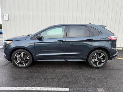 2022 Ford Edge ST