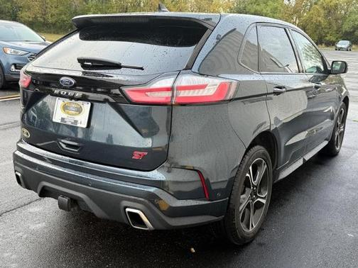 2022 Ford Edge ST