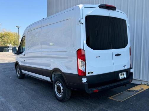 Oxford White 2027 Ford Transit-250 Base