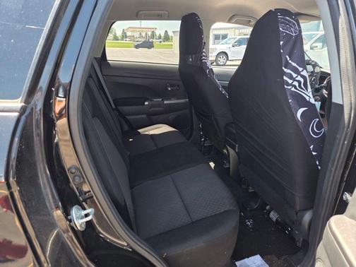 Labrador Black Metallic 2019 Mitsubishi Outlander Sport 2.0 ES