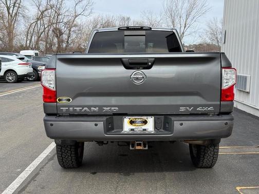 2017 Nissan Titan XD SV