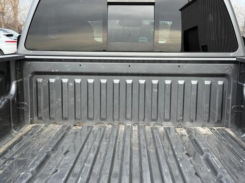 2017 Nissan Titan XD SV