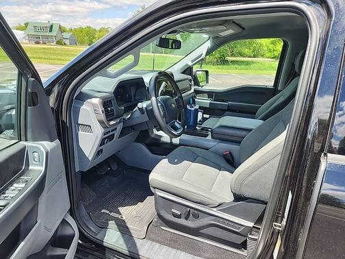 Agate Black Metallic 2024 Ford F-150 XLT