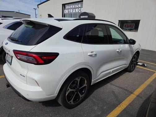 Star White 2023 Ford Escape ST-Line Select