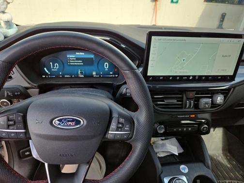 Star White 2023 Ford Escape ST-Line Select