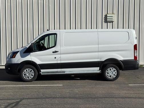 Oxford White 2025 Ford Transit-250 Base