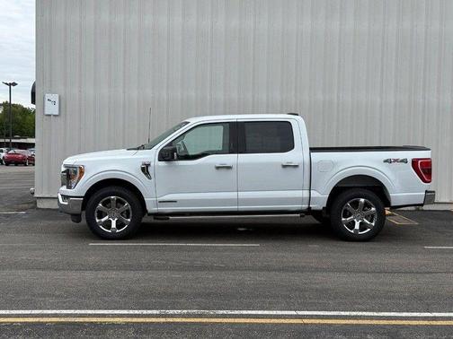 Oxford White 2023 Ford F-150 XLT